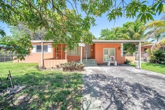 Building Photo - 13140 N Miami Ave