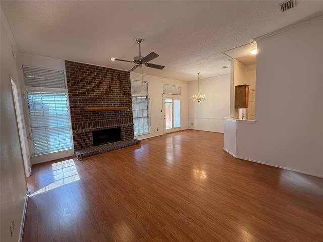Building Photo - 5210 Manhassett Dr