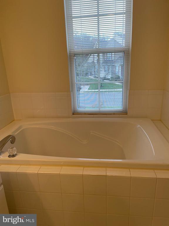 Building Photo - 107 Warwick Rd