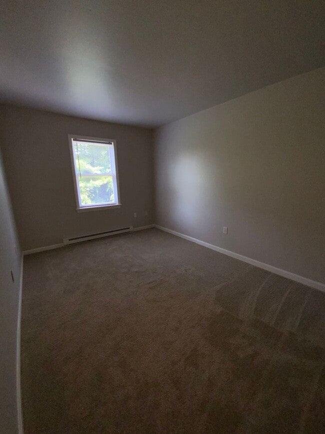 Building Photo - 2617 Northfield Dr