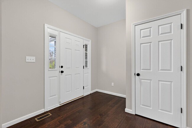 Building Photo - Beautiful 4-Bedroom Home with Modern Upgrades