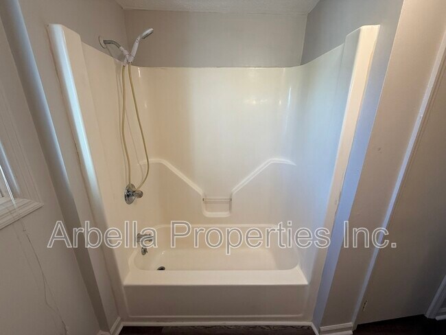 Building Photo - 1509 Fuller St