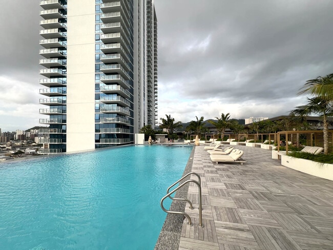 Building Photo - 1500 Rycroft St