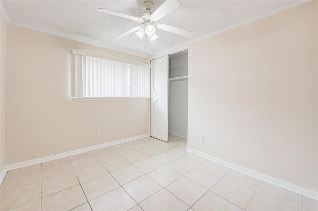 Building Photo - 12028 Mighty Oak Dr