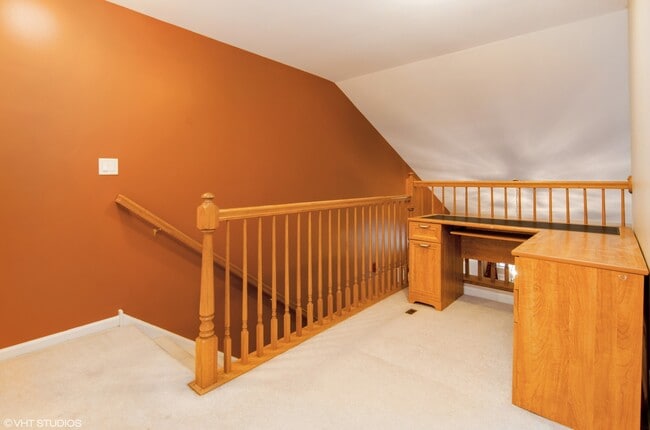 Building Photo - 285 Seaton Ct