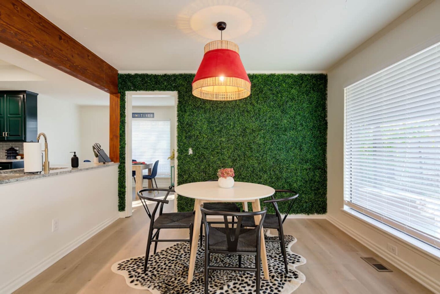 Building Photo - 11000 Springhollow Rd