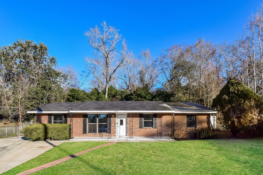 Building Photo - 4935 Lisa Ct