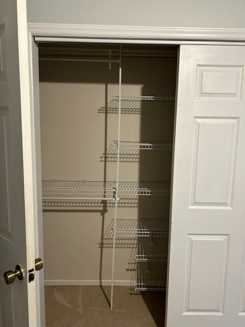 Building Photo - 143 Glenwood Dr