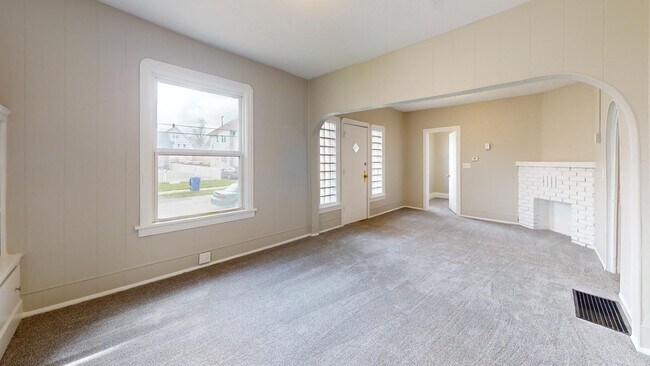 Building Photo - Brooklyn Centre Area - 3 Bedroom - Single ...