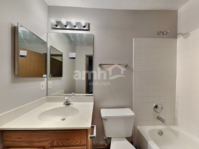 Building Photo - 21827 W Judith Ct