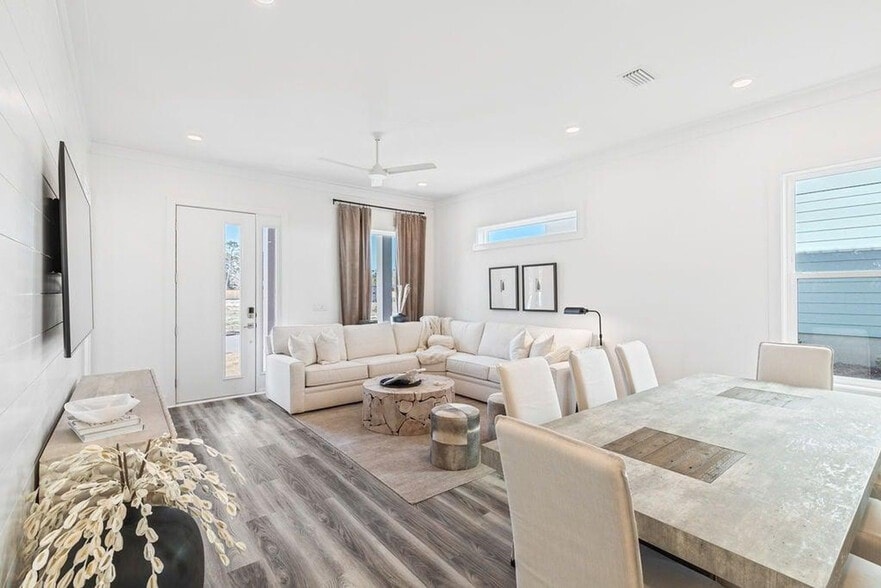 Building Photo - 24 Annabella St