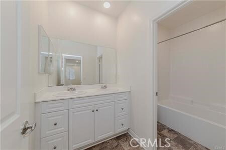 Building Photo - 5861 Ginger Dr