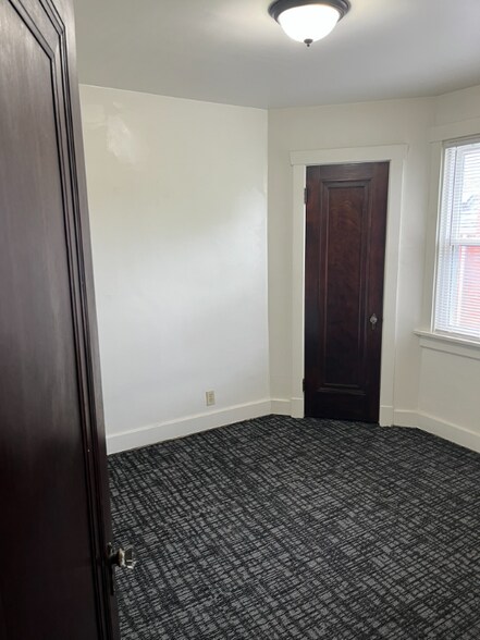 Building Photo - 436 Shady Ave