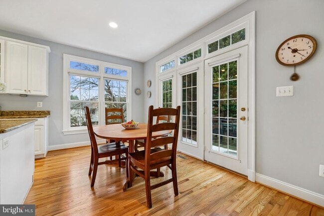 Building Photo - 8807 Ridge Rd