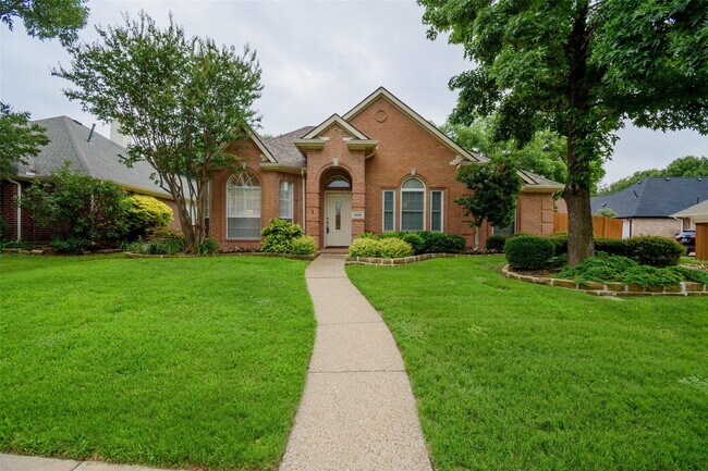 Primary Photo - 4828 Holly Berry Dr
