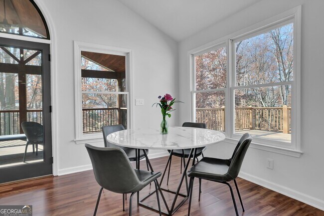 Building Photo - 3474 Hildon Cir