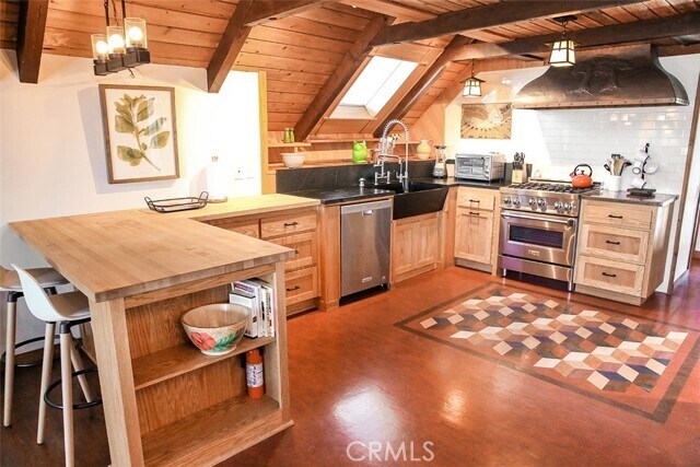 Building Photo - 6360 Moonstone Beach Dr