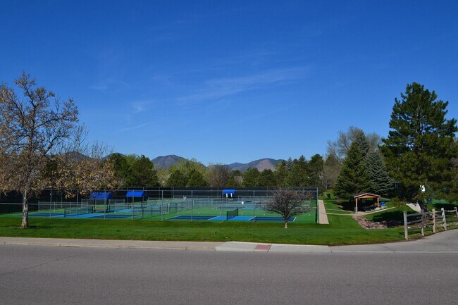 Building Photo - Best 2 Bed, 2 Bath Condo in Willow Ranch.