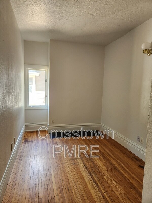 Building Photo - 1718 8th Ave