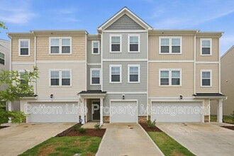 Building Photo - 1112 Lily Loch Wy