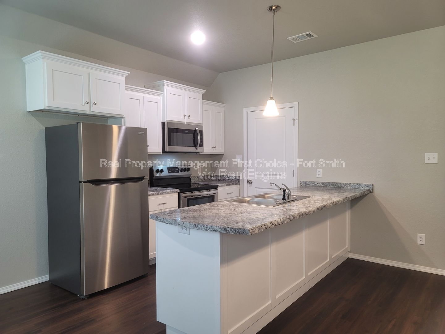 Building Photo - 2124 Ingalls Ln