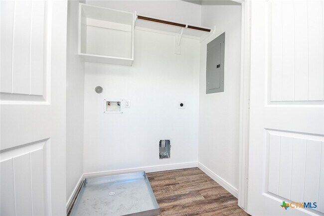 Building Photo - 544 Buckskin Dr