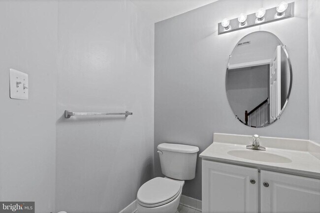 Building Photo - 22576 Welborne Manor Square