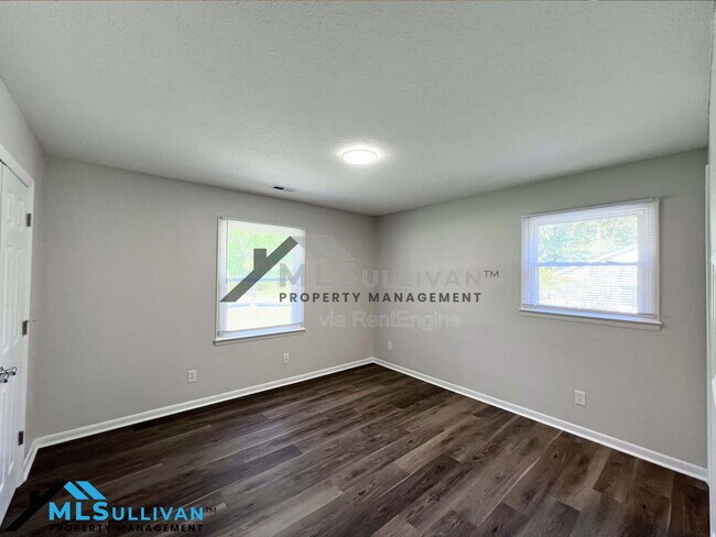 Building Photo - 200 Infinity Rd
