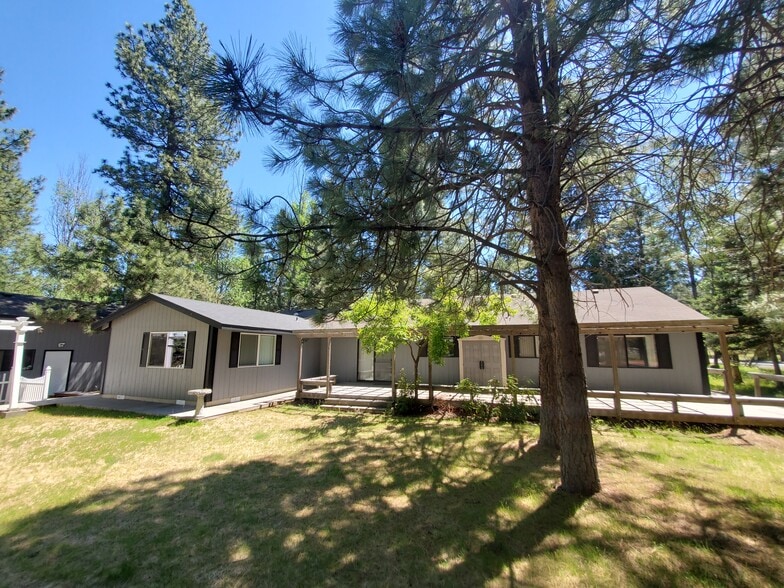 Building Photo - 14579 Crossroads Loop