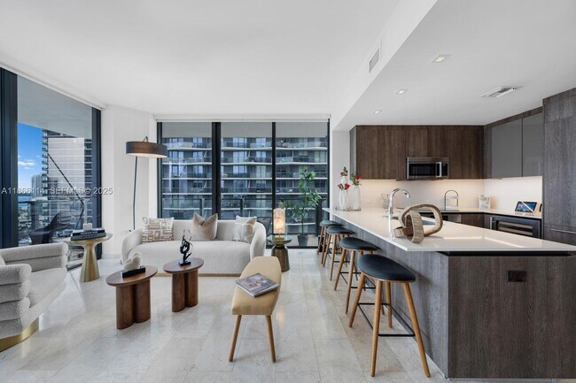 Building Photo - 88 SW 7th St