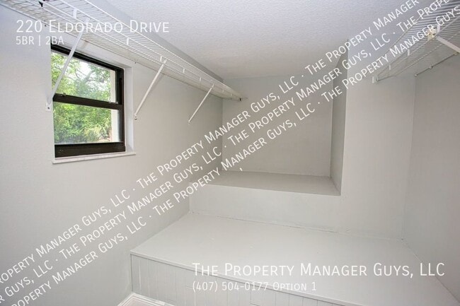 Building Photo - 220 Eldorado Dr