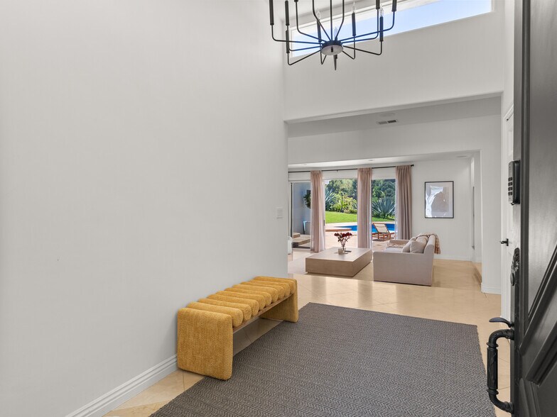Building Photo - 9606 Arby Dr
