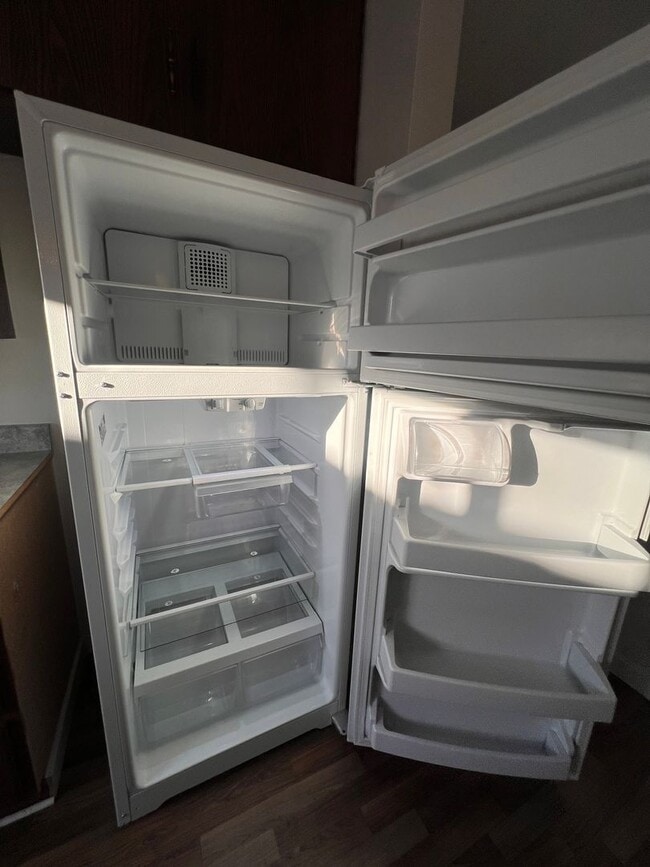 Building Photo - Private Back House with single garage & yard