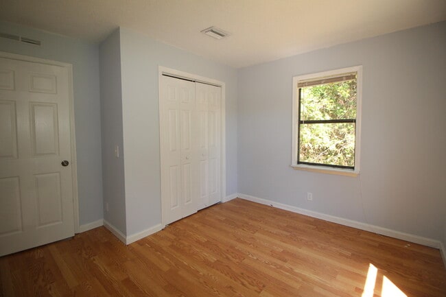 Building Photo - 11681 41st Ct N