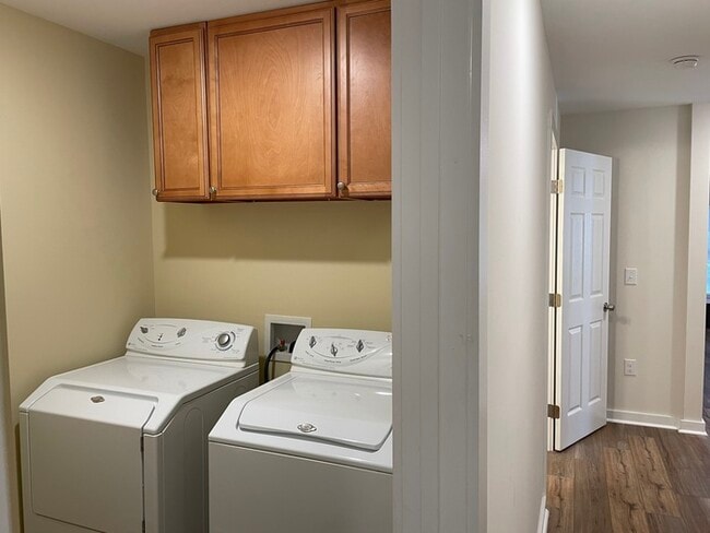 Building Photo - Neat Renovated House off Garner Rd