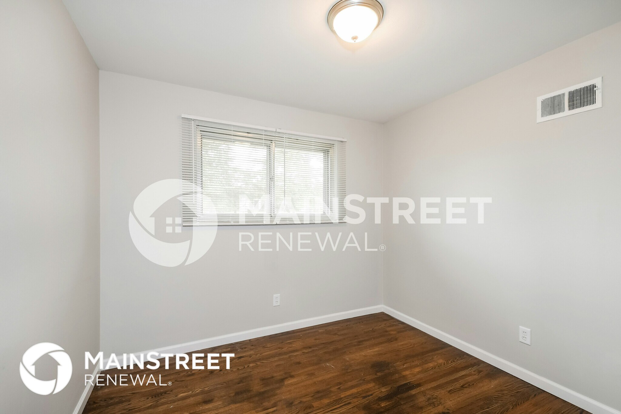 Building Photo - 11557 Portsmouth Dr