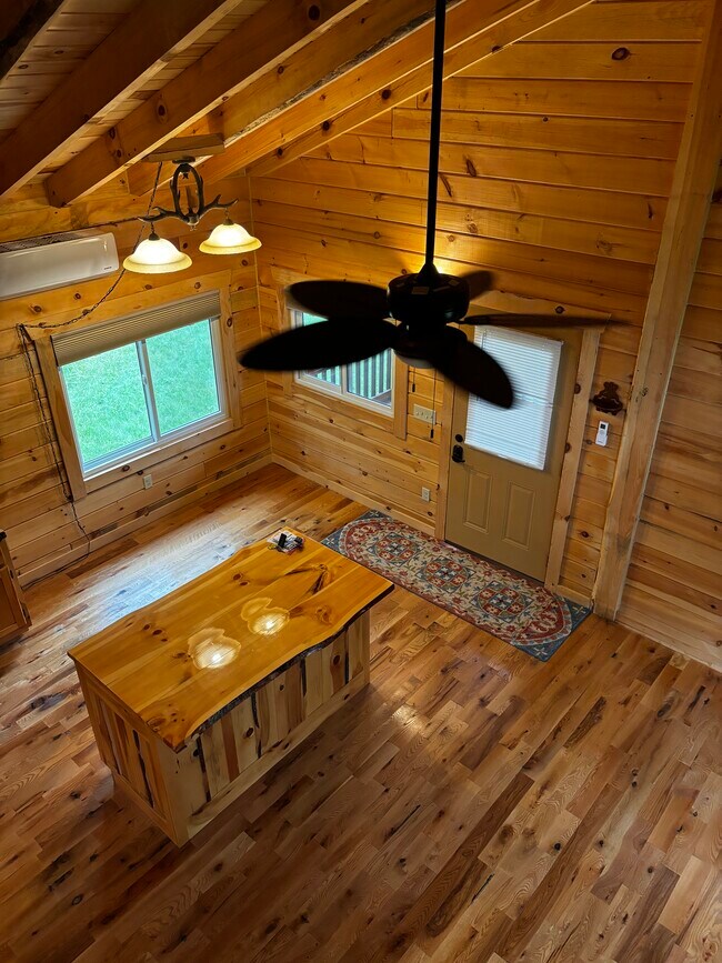 Building Photo - 2819 Erin Ln