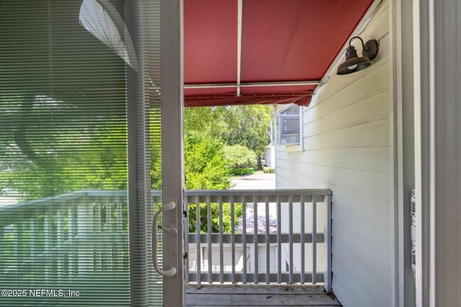 Building Photo - 2300 Twelve Oaks Dr