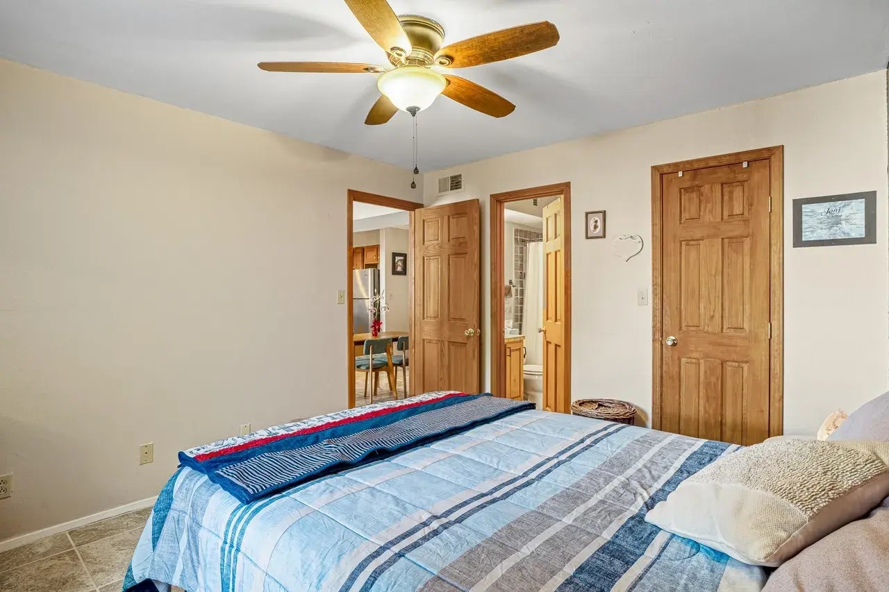 Master Bedroom - 2501 W Zia Rd