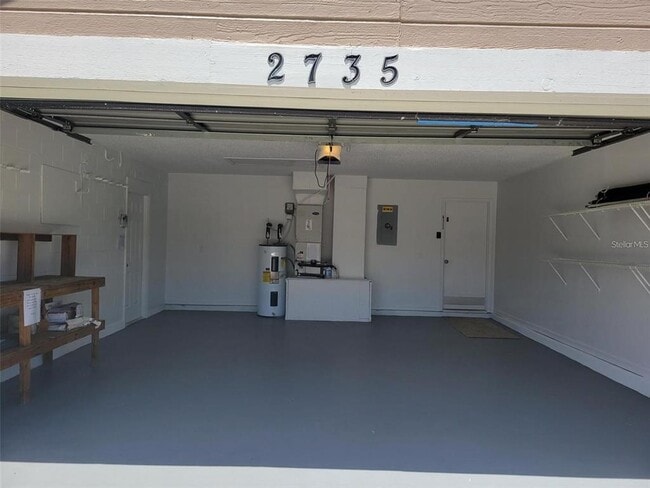 Building Photo - 2735 Eagle Lake Dr