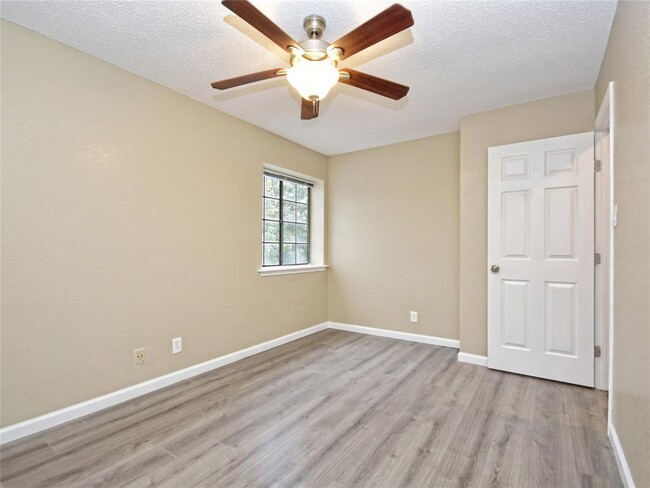 Building Photo - 610 Bristlewood Cove