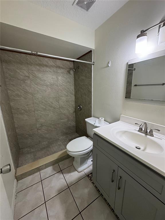 Building Photo - 30 Lago Mesa Way