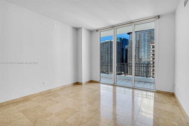 Building Photo - 801 Brickell Key Blvd