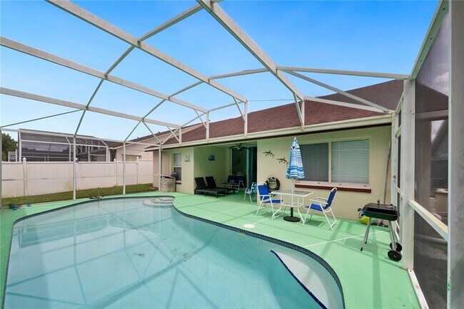 Building Photo - 3016 Bloomsbury Dr