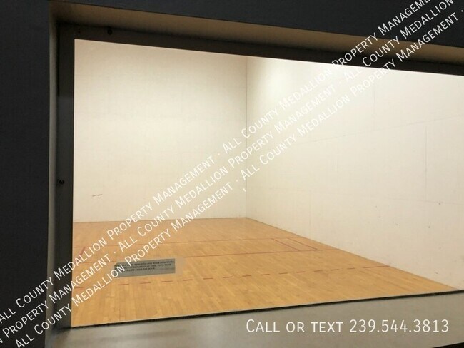 Building Photo - 8223 Breton Cir