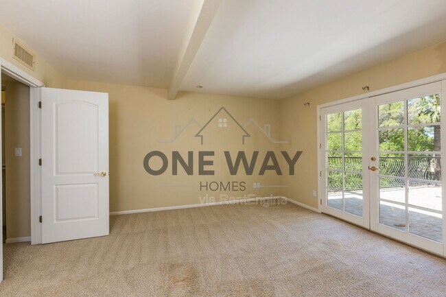 Building Photo - 49 Biltmore Estates Dr