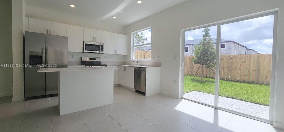 Primary Photo - 25450 SW 137th Ave