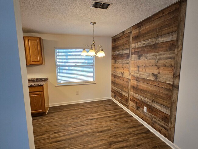 Building Photo - 11587 Gwynford Ln