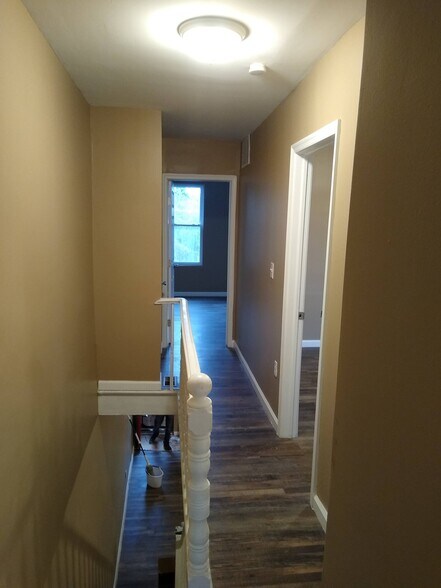 Building Photo - 2054 Ann St