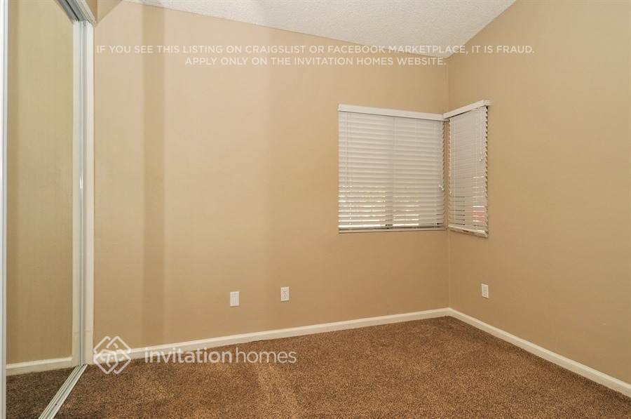 Building Photo - 24051 Roseleaf Pl
